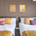 Thai Suite 28 Nights With Pool Table And Freepark