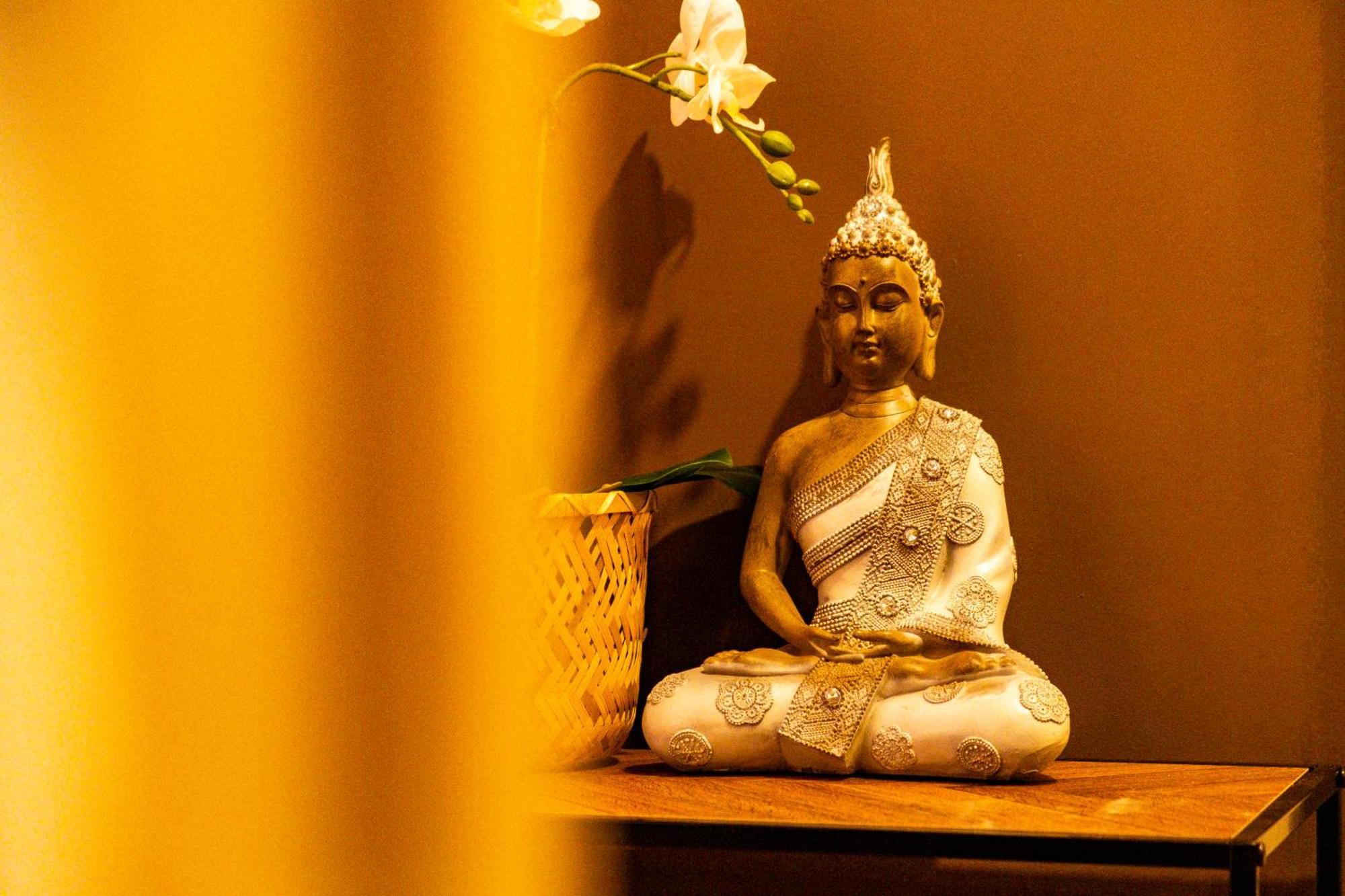 Apartment Thai 28 Nights With Pool Table And Freepark *