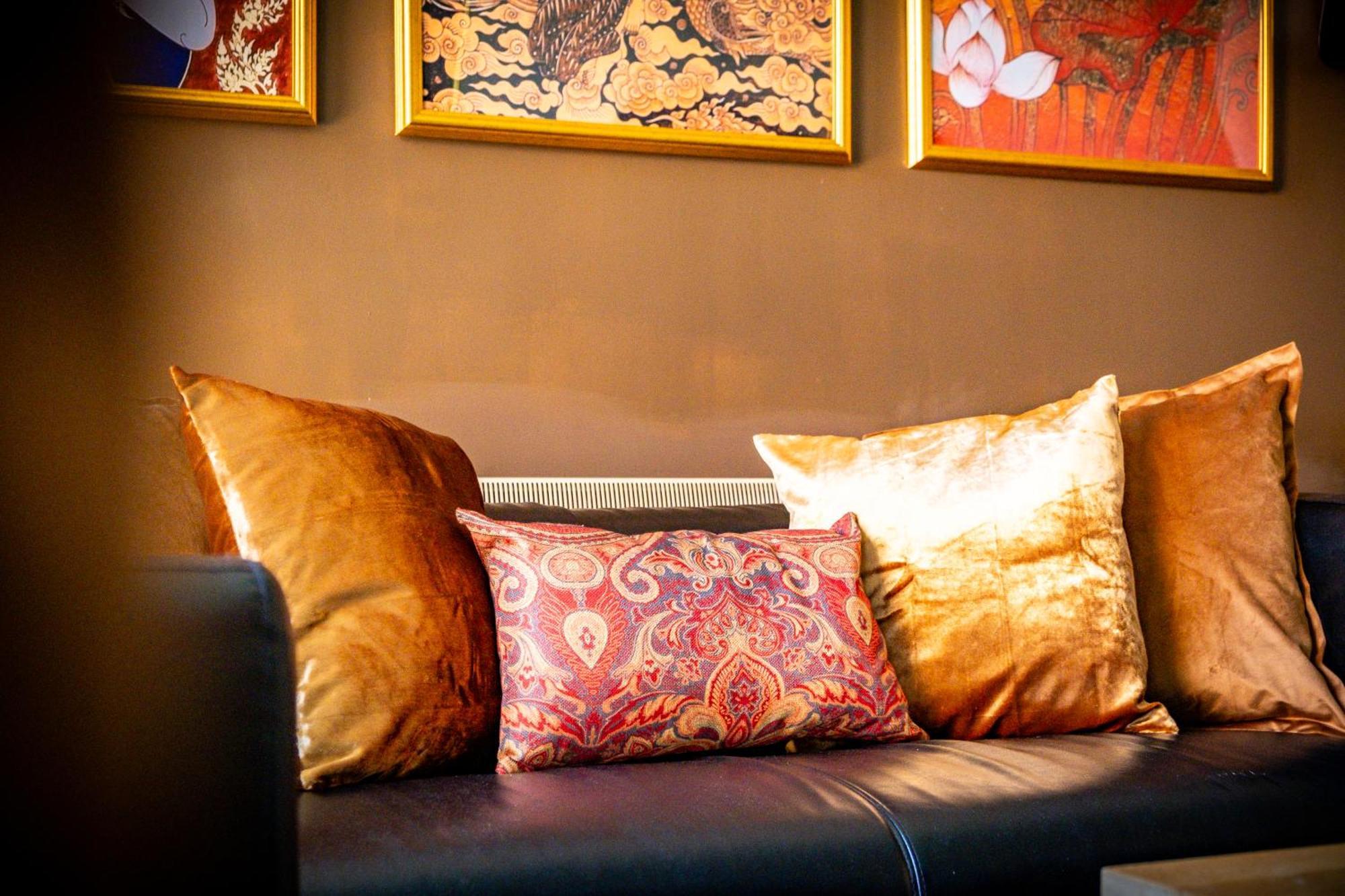 Thai 28 Nights With Pool Table And Freepark Apartment *