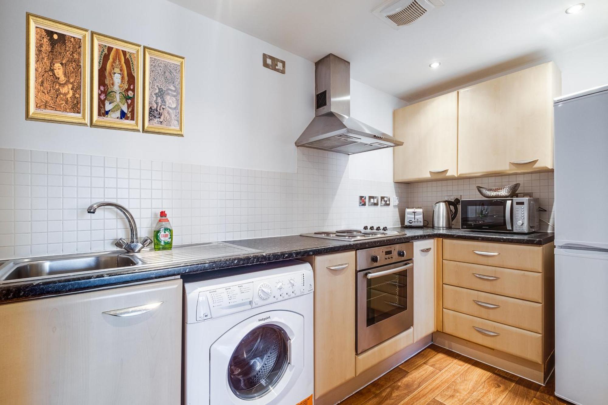 Apartment Thai 28 Nights With Pool Table And Freepark