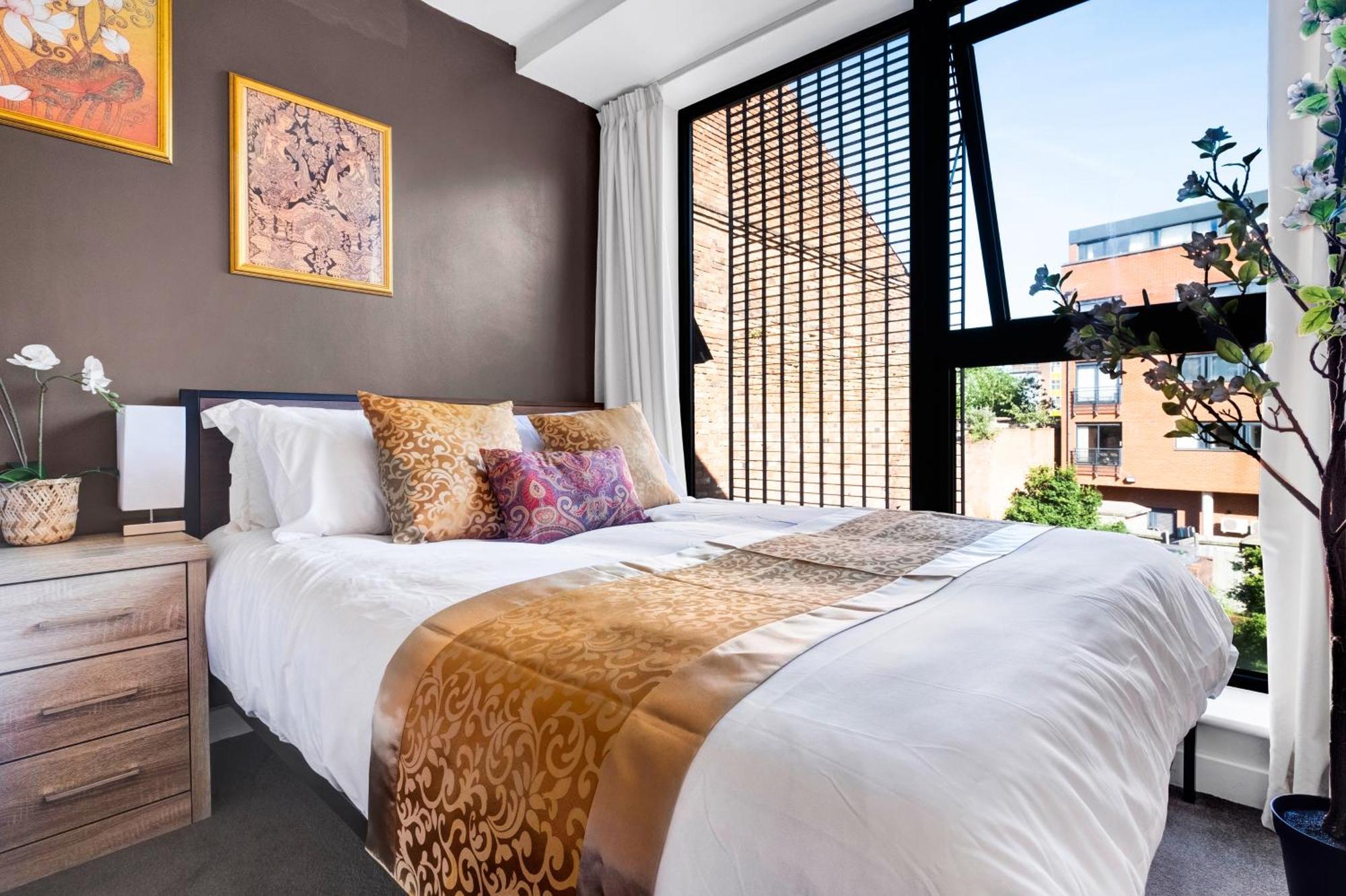 Thai 28 Nights With Pool Table And Freepark Apartment *